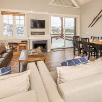 Saddle Ridge Getaway  ski-in ski-out images 6