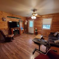 Ozarks Home Overlooking Pond on 5 Acres images 5