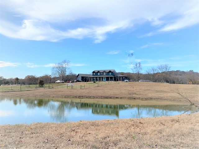 JACK DANIELS COUNTRY FARM featured image