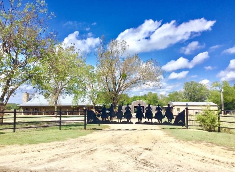 Exceptional Horse Ranch For Sale in Wood County TX featured image