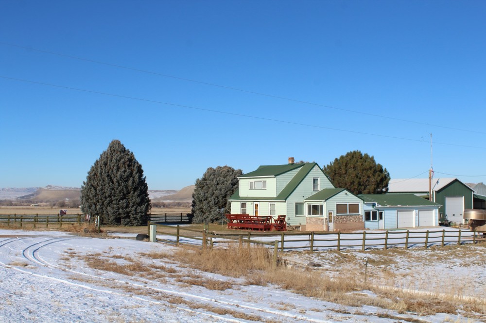 79 Acre Hay Farm  Northern Wyoming featured image