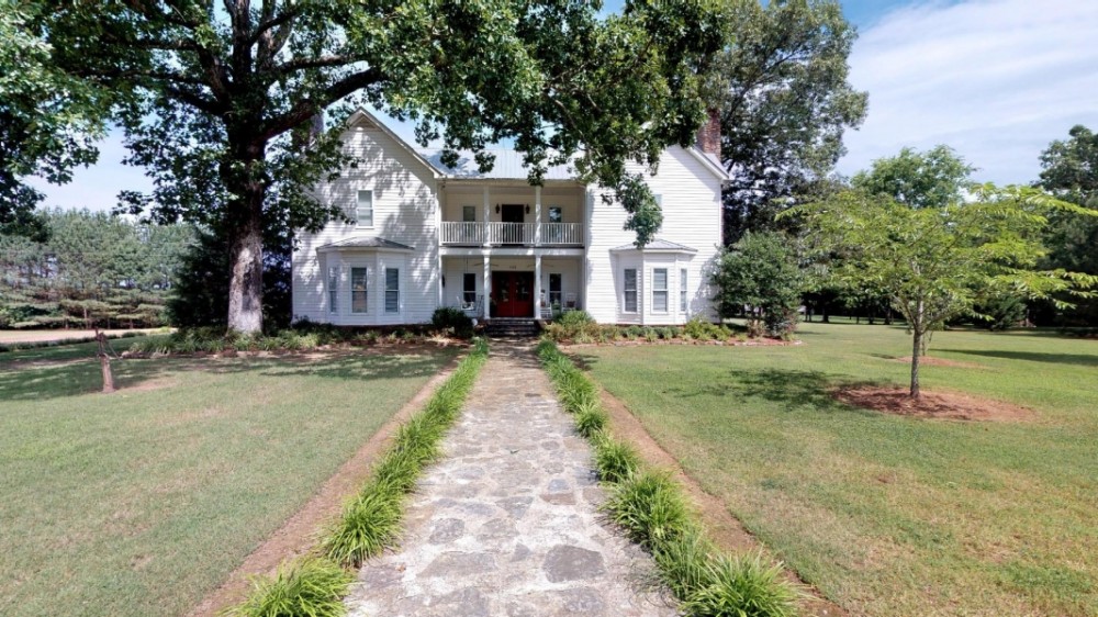 Luxury Hobby Farm &nbsp; Recreational Land For Sale in Perry County  TN featured image