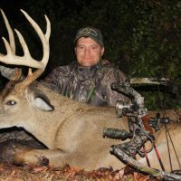 Ohio River Whitetail Hunting Preserve Packages