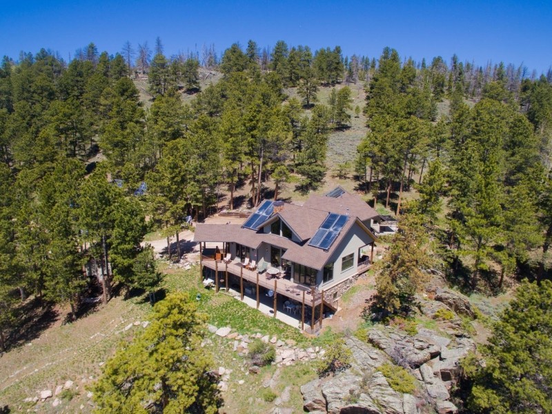 Luxury Mountain Estate For Sale in Livermore  CO featured image