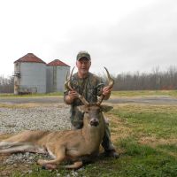 Semi-Guided Bow and Muzzeloader Hunts in Southeastern Illinois
