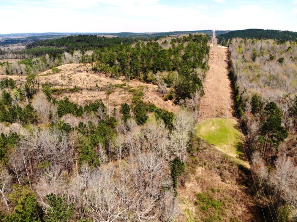 04-015-mulberry-hills-hunting-retreat featured image