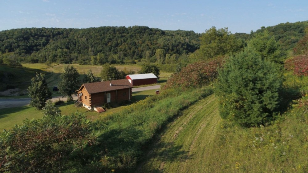 Ultimate Outdoor Enthusiast &nbsp; s Getaway in Ontario  Wisconsin featured image