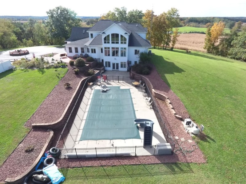 Premium Wisconsin Dells Estate Property featured image