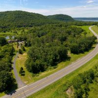 Glorious Recreational Property with Exquisite Home images 3