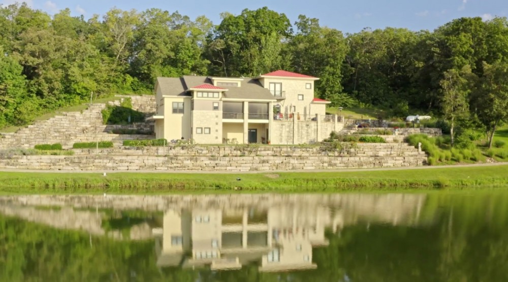 Luxury Lakefront Guest Ranch For Sale in Northeast KS featured image
