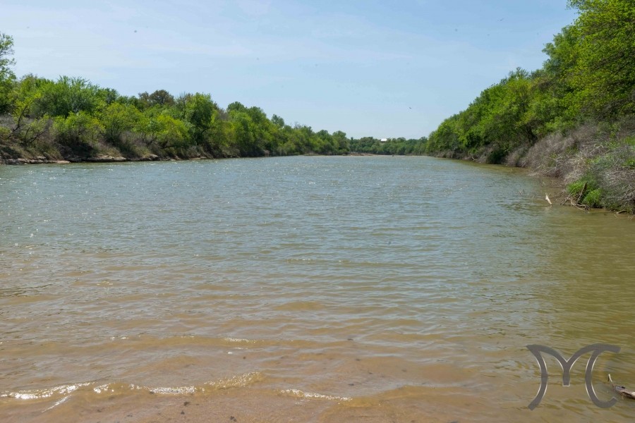 140 AC Cattle &nbsp; Hay Ranch on Brazos River featured image