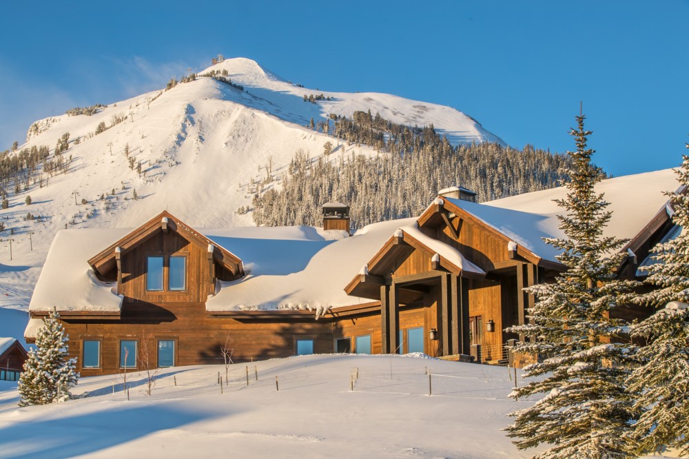Diamond Hitch Ski Chalet  ski-in ski-out featured image