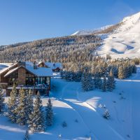 Diamond Hitch Ski Chalet  ski-in ski-out images 6