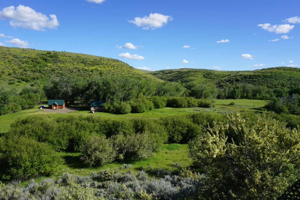 Twin Sisters Ranch featured image