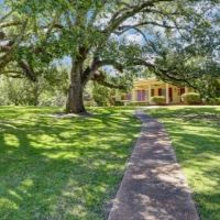 917 Acres with a Home in Hinds County at 3021 Greens Crossing Road in Jackson  MS images 3