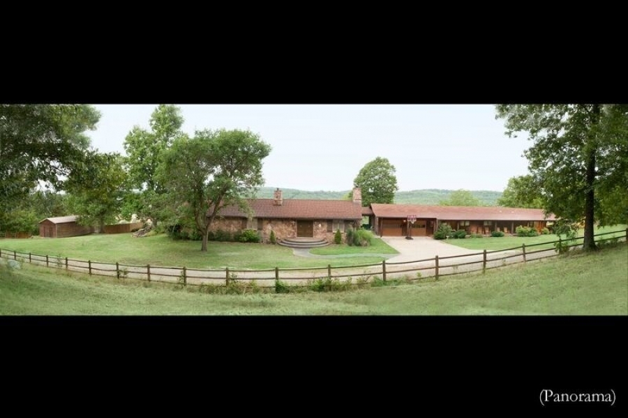 Live Water Ranch with Two Spring-Fed Lakes For Sale in Huntsville  AR featured image