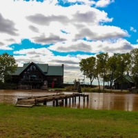 Executive Lakefront Log Cabin &nbsp; Trophy Hunting Land For Sale in Harper  KS images 2