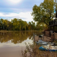 Executive Lakefront Log Cabin &nbsp; Trophy Hunting Land For Sale in Harper  KS images 6