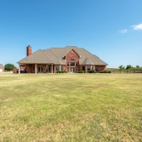 Stunning Luxury Home &nbsp; Recreational Land For Sale in Caddo County  OK images 4