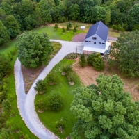 Luxurious Country Home on 95 Acres For Sale in Duck River  TN images 2