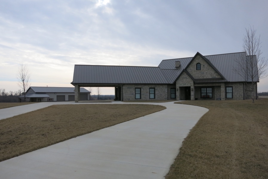 Luxury Home &nbsp; Hunting Land For Sale in Northwest MO featured image