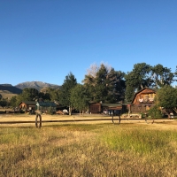 MARGOS MOUNTAIN SUITE BED  amp  BREAKFAST images 5