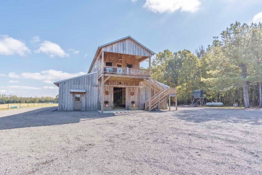 Exceptional Cattle Ranch &nbsp; Hunting Land For Sale in Northeast MS featured image