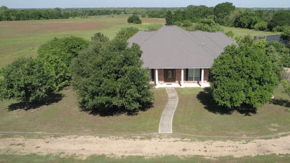 Milam Co Ranch Home 28.35 Acres featured image