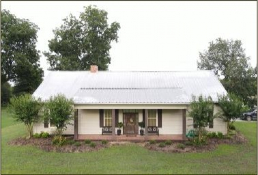 Equity Share with a Cabin at The Break Land Company LLC in Bolivar County MS featured image