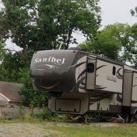 Campers for hunting in Linn and Bourbon County area