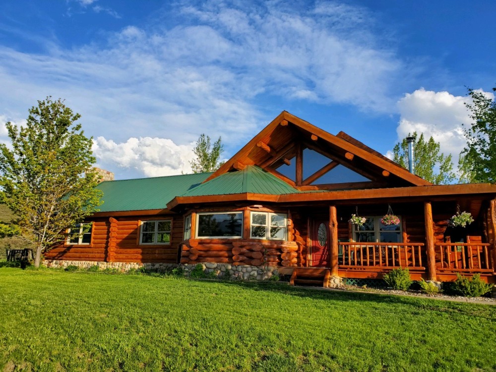 Income Producing Luxury Log Home For Sale in Colorado featured image