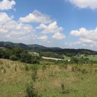 30 Acre Mini Farm Close to Town images 3
