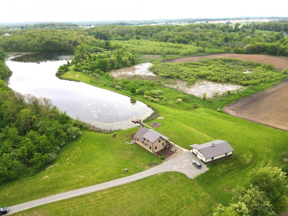 14850 N 700 W Silver Lake IN 46982 Wabash County 2 792 Sq Ft 3 Beds 2.5 baths on 77.89 - acres Hunting Land For Sale featured image